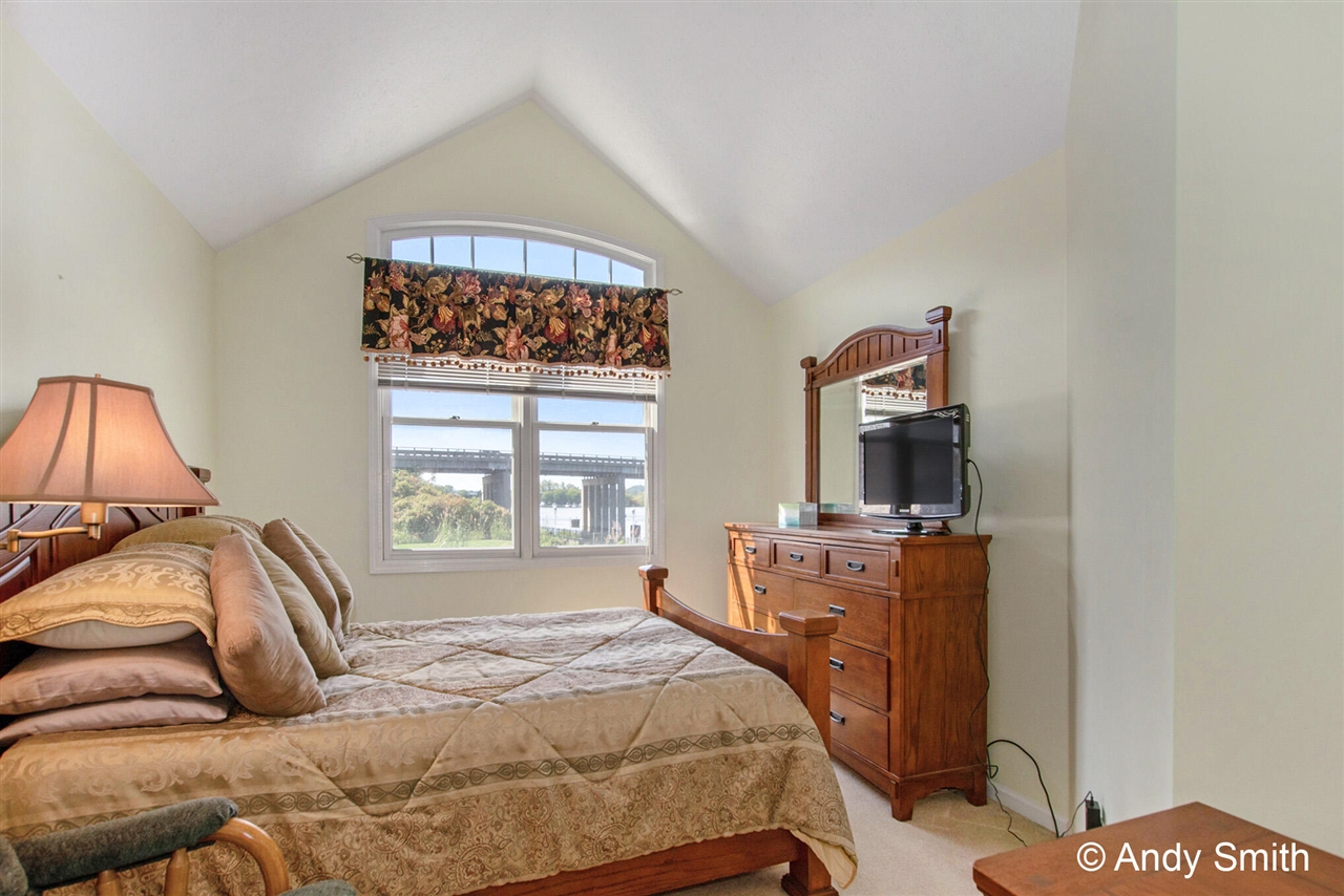 965 West Savidge Street Spring Lake, MI 49456 - Photo 40 of 49