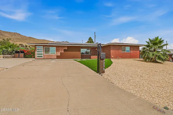 $585,000 | 4236 Buckingham Drive, El Paso, TX 79902