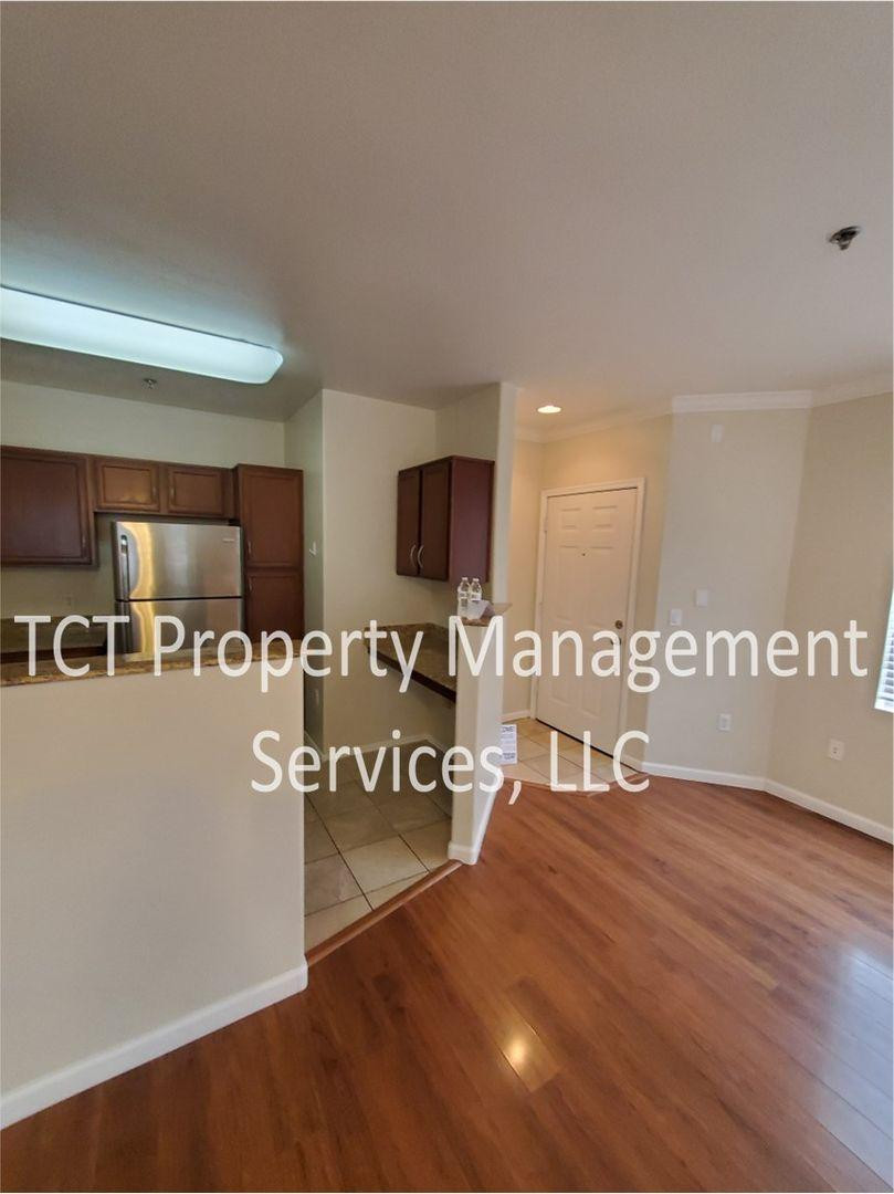 2134 East Broadway Road, Unit 2053 Tempe, AZ 85282 - Photo 1 of 7 Photo #1