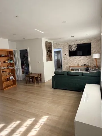 $3,500 | Liberty City, Miami, FL 33142