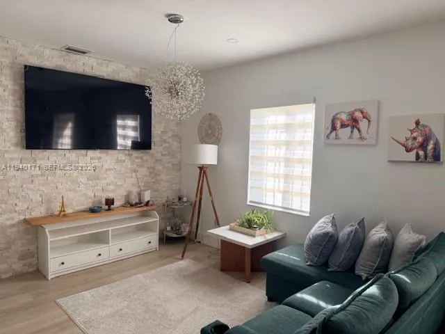 $3,500 | Liberty City, Miami, FL 33142