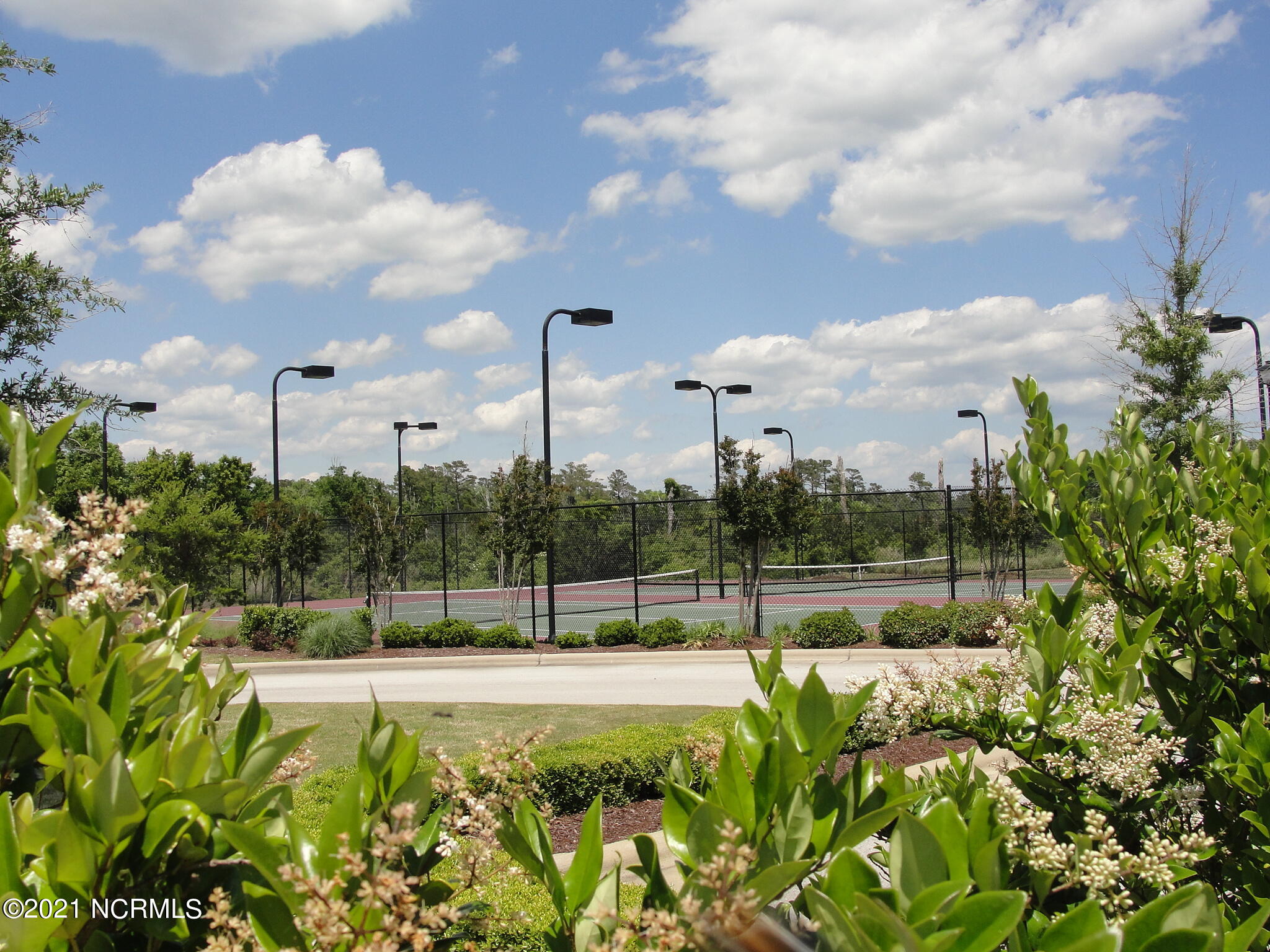312 Cannonsgate Drive Newport, NC 28570 - Photo 10 of 15 Tennis Courts