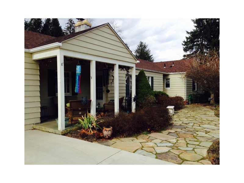 547 Justabout Road Venetia, PA 15367 - Photo 2 of 21 Facade/Exterior Front.