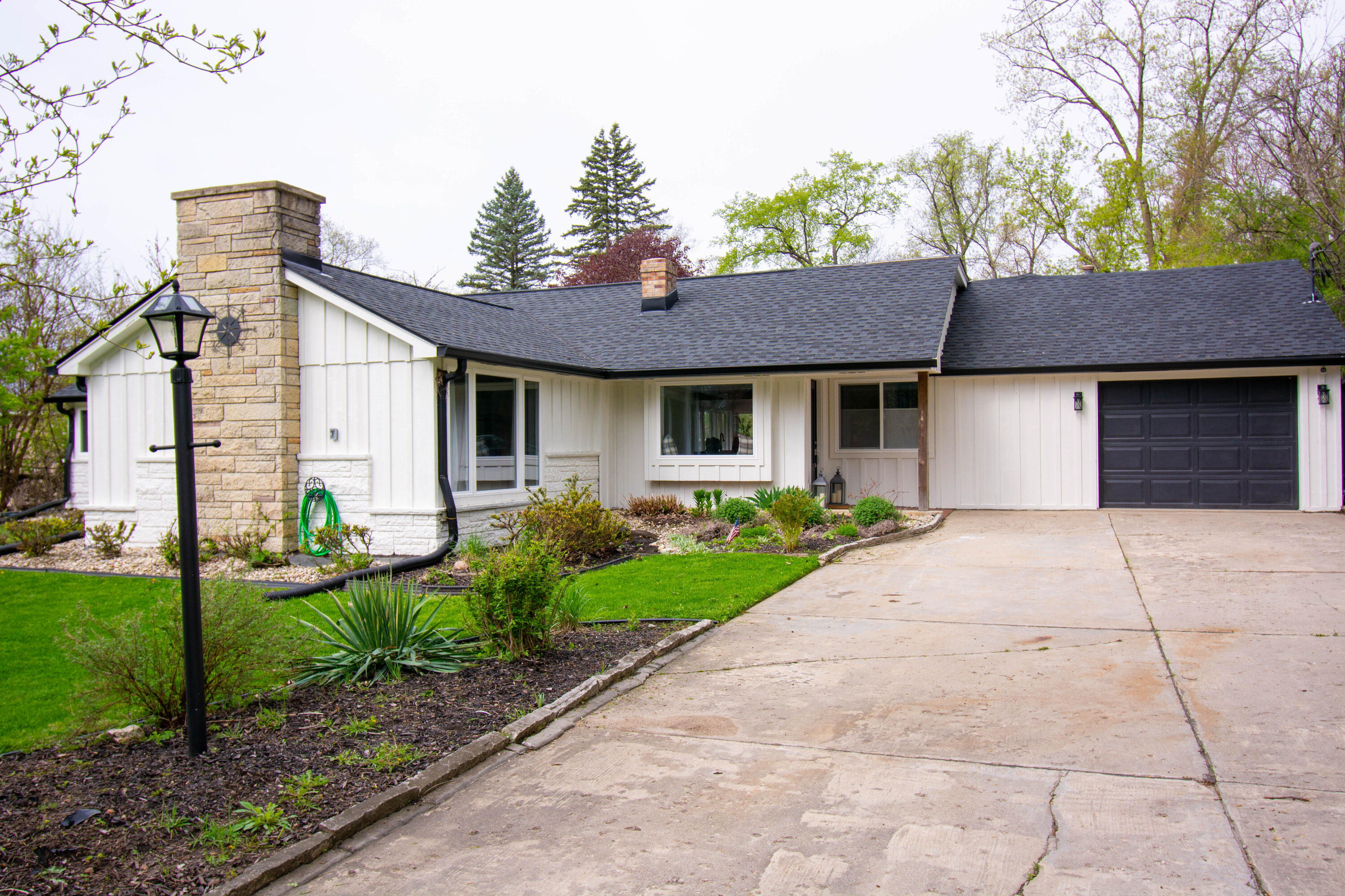 N3193 Nymph Road Geneva, WI 53147 - Photo 59 of 65 Front View
