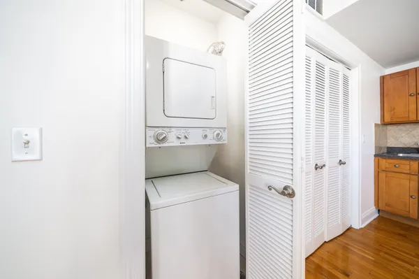 $1,995 | 528 47th Street, Unit 3D, Union City, NJ 07087