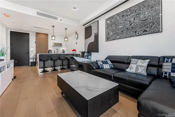 $4,200 | 3366 Farrington Street | Flushing