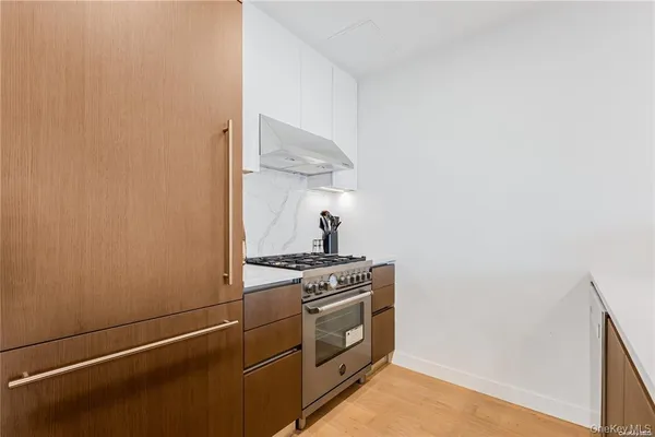 $4,200 | 3366 Farrington Street | Flushing