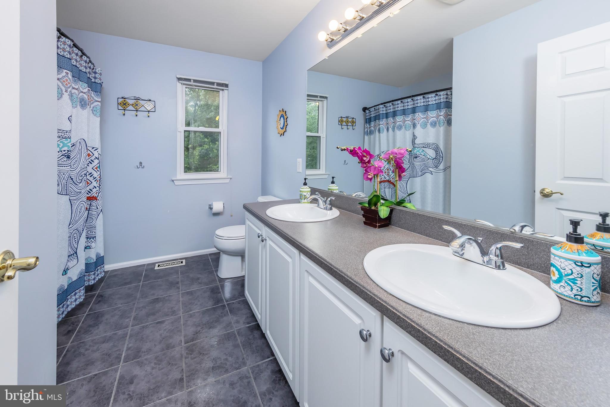 9 Columbia Drive Marlton, NJ 08053 - Photo 31 of 47 Second Floor Main Bathroom