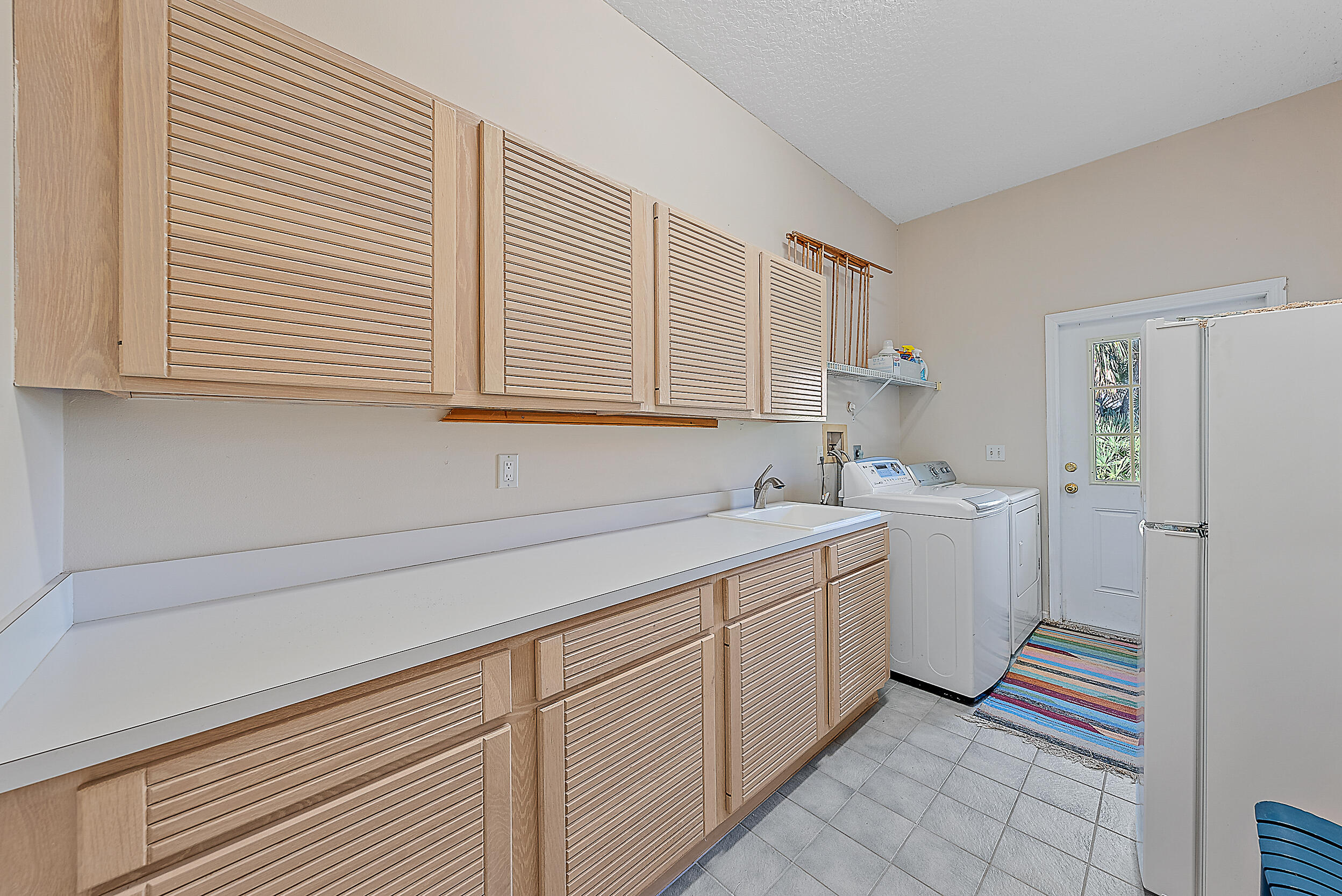 18760 Southeast River Ridge Road Jupiter, FL 33469 - Photo 20 of 28 Laundry Room