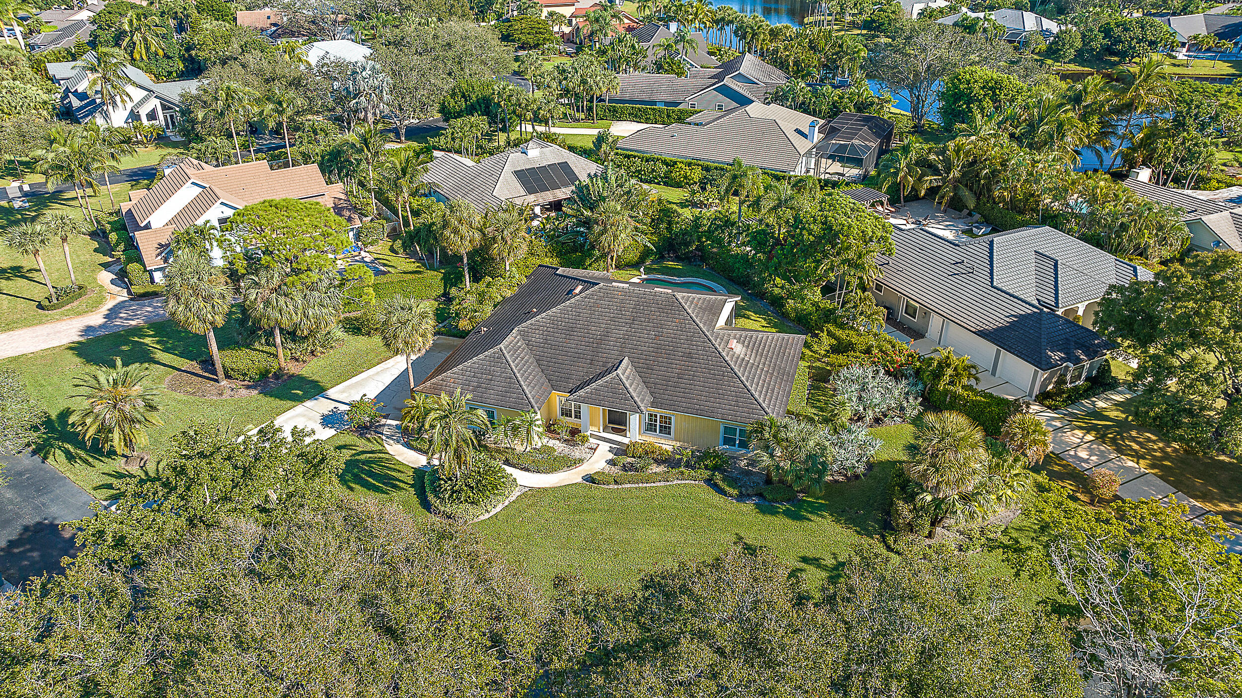 18760 Southeast River Ridge Road Jupiter, FL 33469 - Photo 24 of 28 Drone