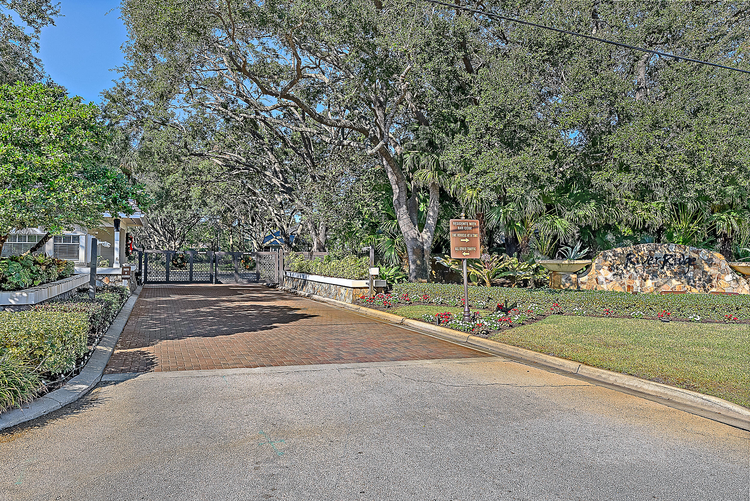 18760 Southeast River Ridge Road Jupiter, FL 33469 - Photo 28 of 28 Gate