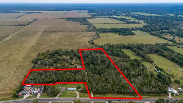 a view of a outdoor space