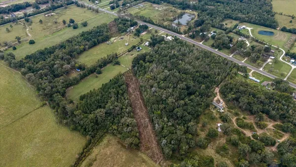 $480,000 | 1563 Highway 105, Liberty, TX 77575