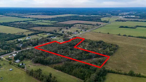 $480,000 | 1563 Highway 105, Liberty, TX 77575