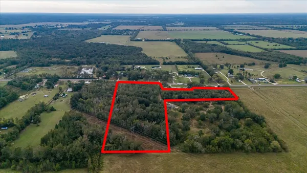 $480,000 | 1563 Highway 105, Liberty, TX 77575