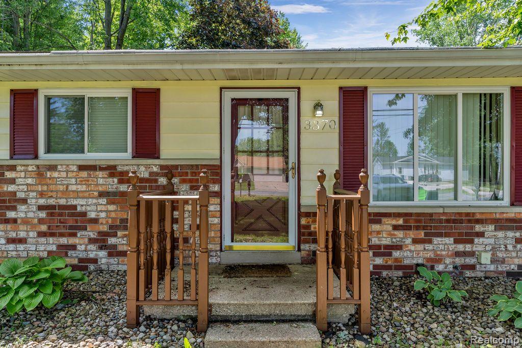 3370 King Road Bridgeport, MI 48722 - Photo 32 of 39 Gallery Image 32
