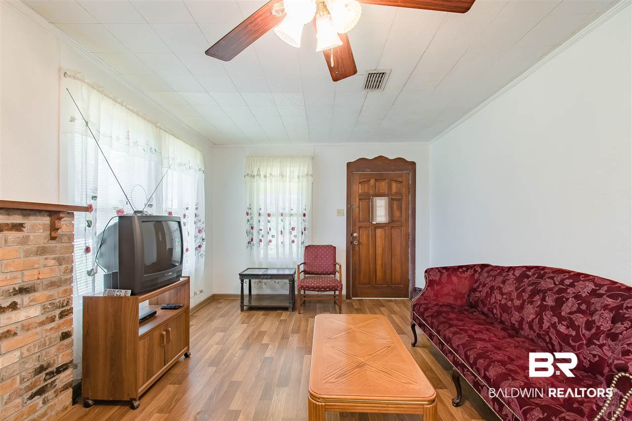 2439 Stanley Road Brewton, AL 36426 - Photo 7 of 30 Foyer