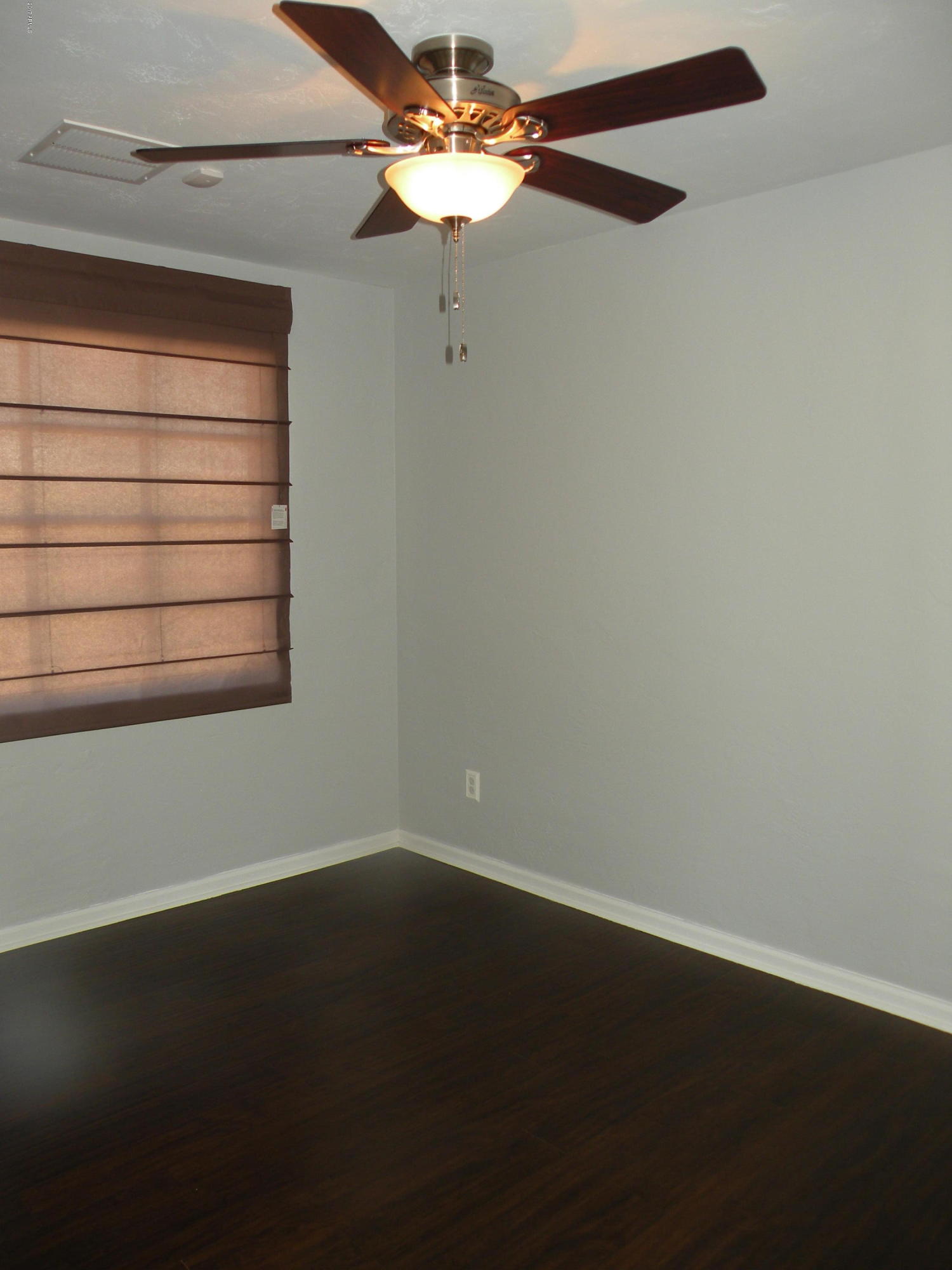 22 West Harwell Rd. Phoenix, AZ 85041 - Photo 7 of 23 Harwell 20
