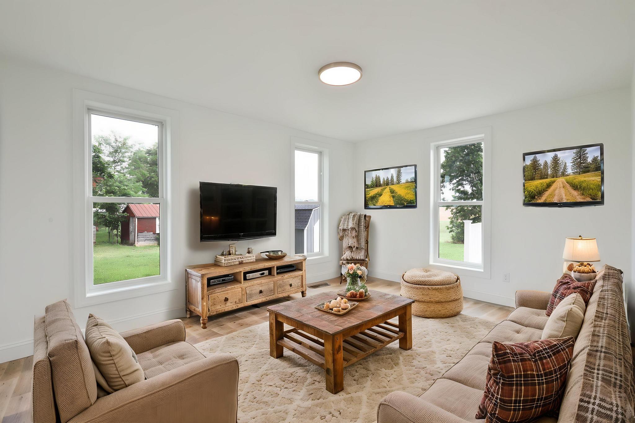 7919 Roxbury Road Newburg, PA 17240 - Photo 12 of 26 AI staged Living Room