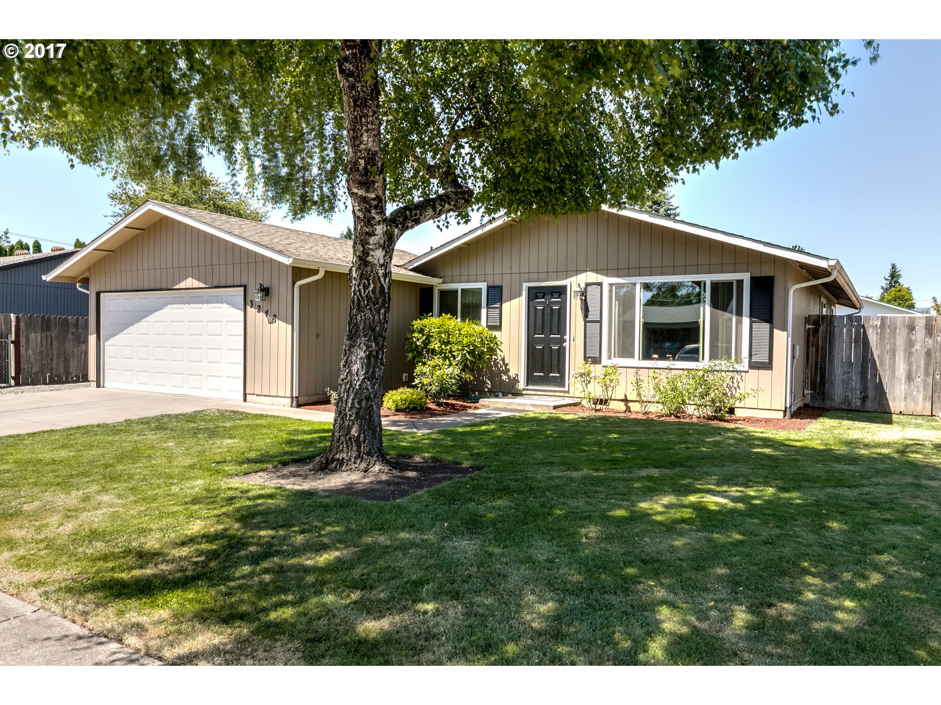 3248 South E Court Springfield, OR 97478 - Photo 1 of 23 Gallery Image 1