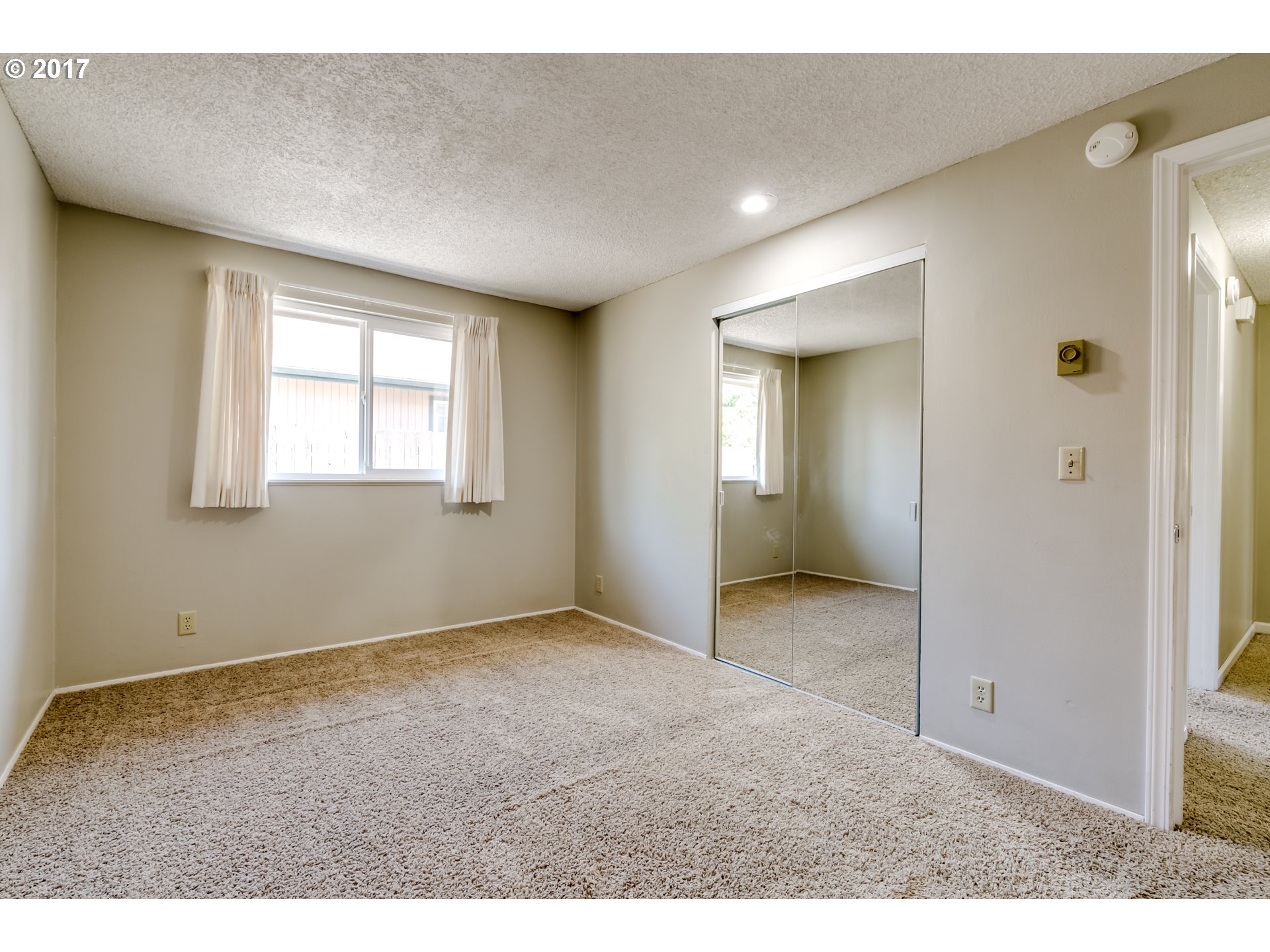 3248 South E Court Springfield, OR 97478 - Photo 21 of 23 Gallery Image 21