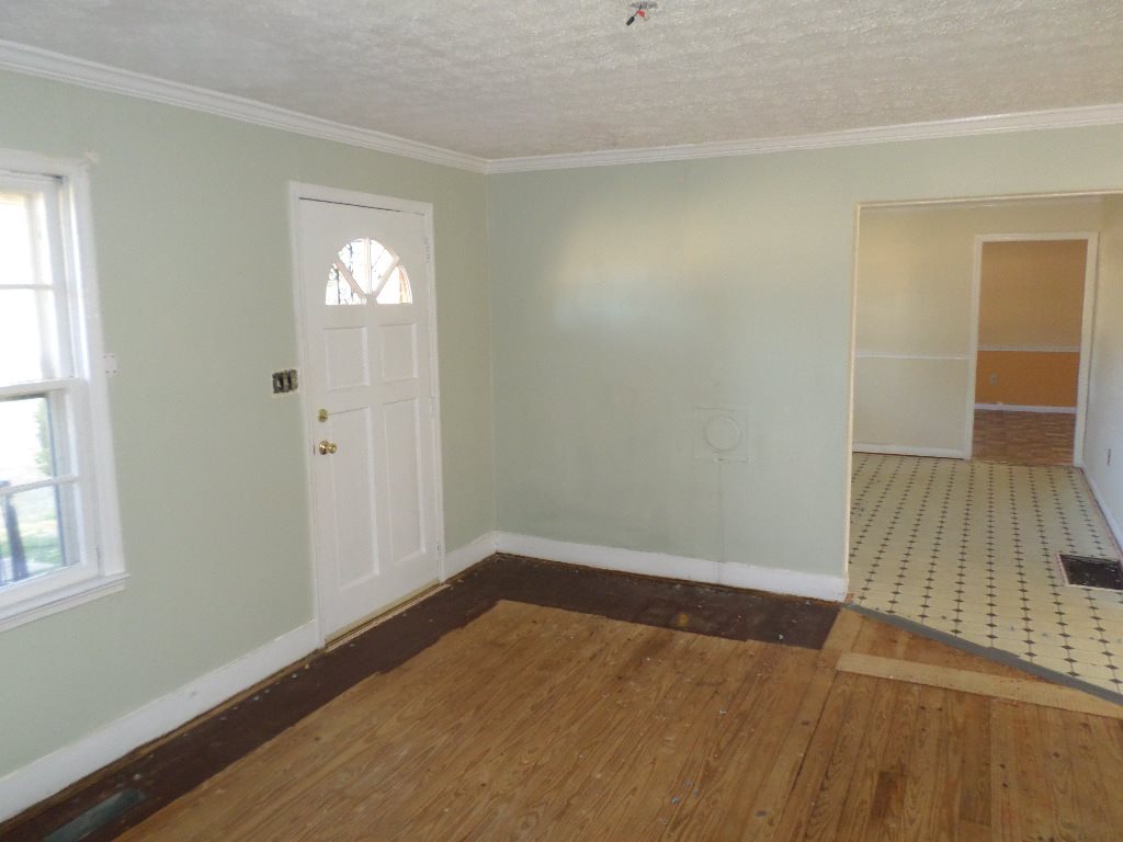 1141 Nazareth Road Spartanburg, SC 29301 - Photo 3 of 25 Gallery Image 3