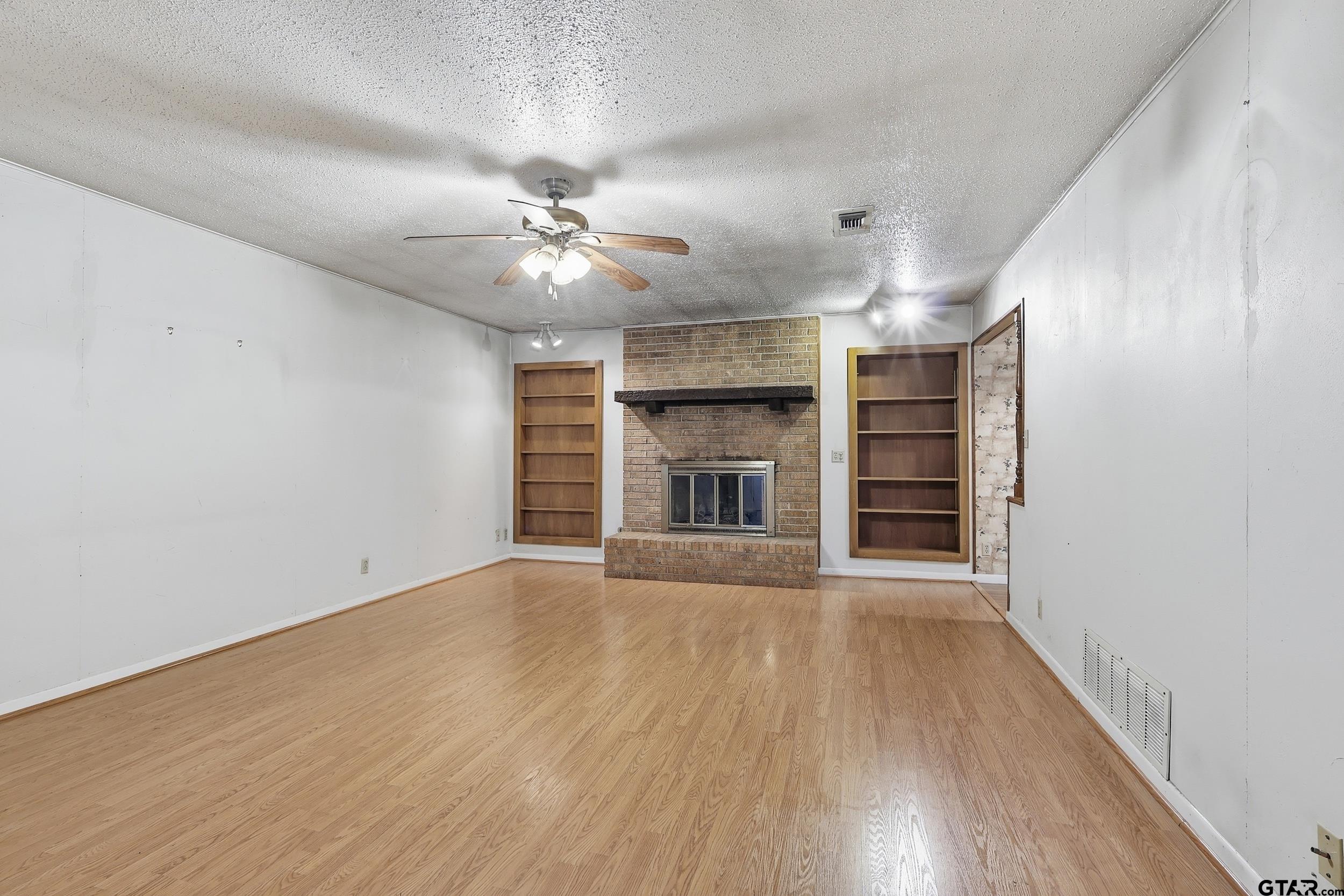 135 46th Street Southwest Paris, TX 75460 - Photo 14 of 39