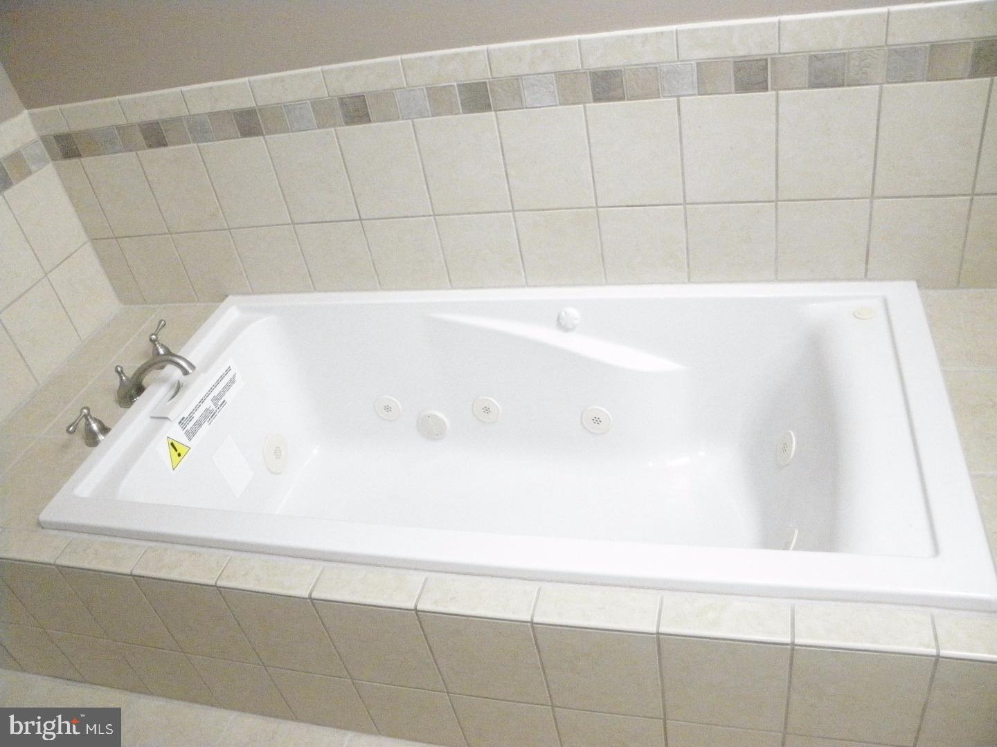 2253 Sand Trap Road Jamison, PA 18929 - Photo 15 of 25 Master Bathroom