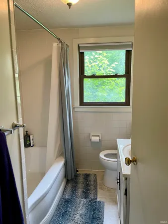 $2,950 | 417 South Swain Avenue, Bloomington, IN 47401