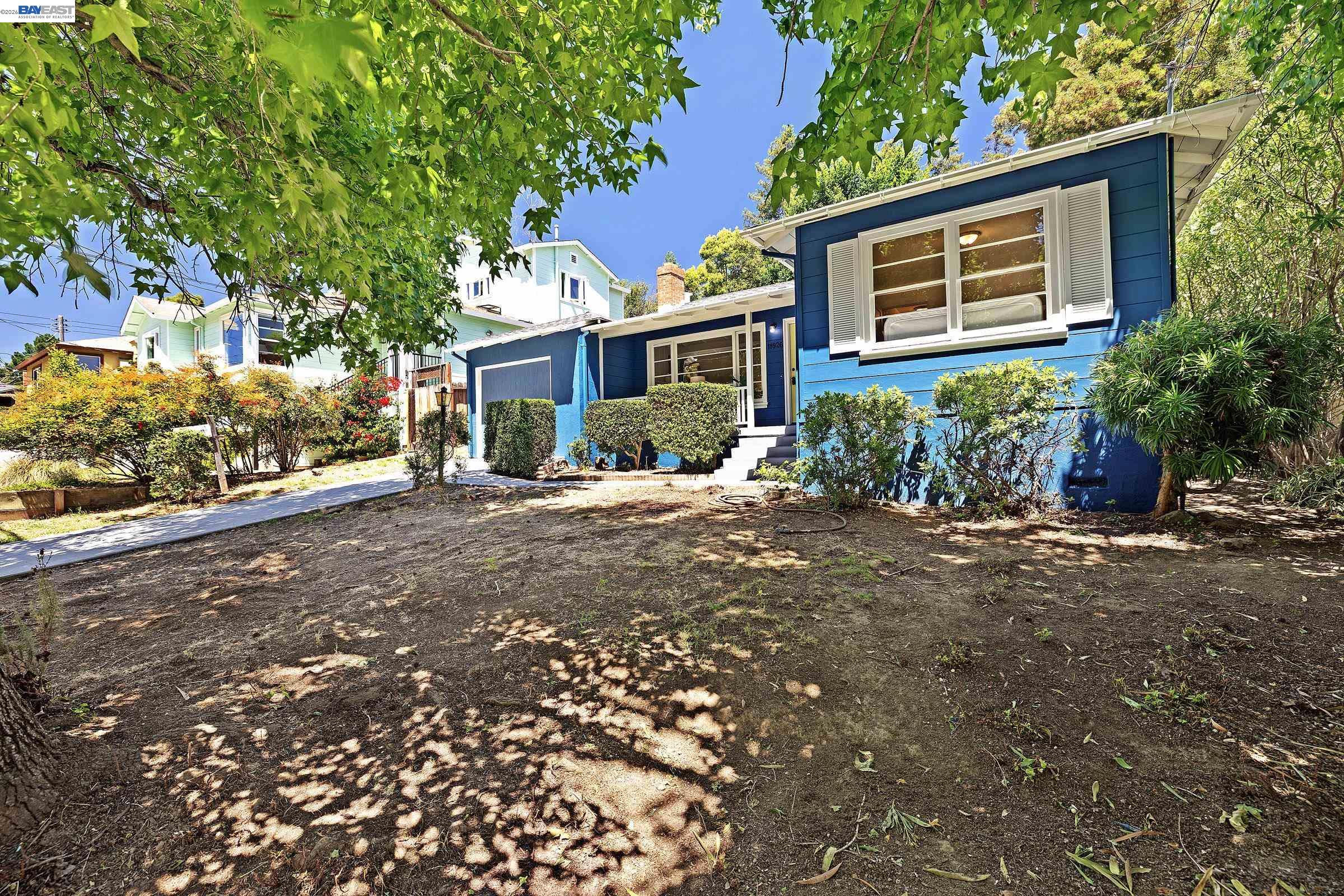 18926 Walnut Road Castro Valley, CA 94546 - Photo 3 of 33