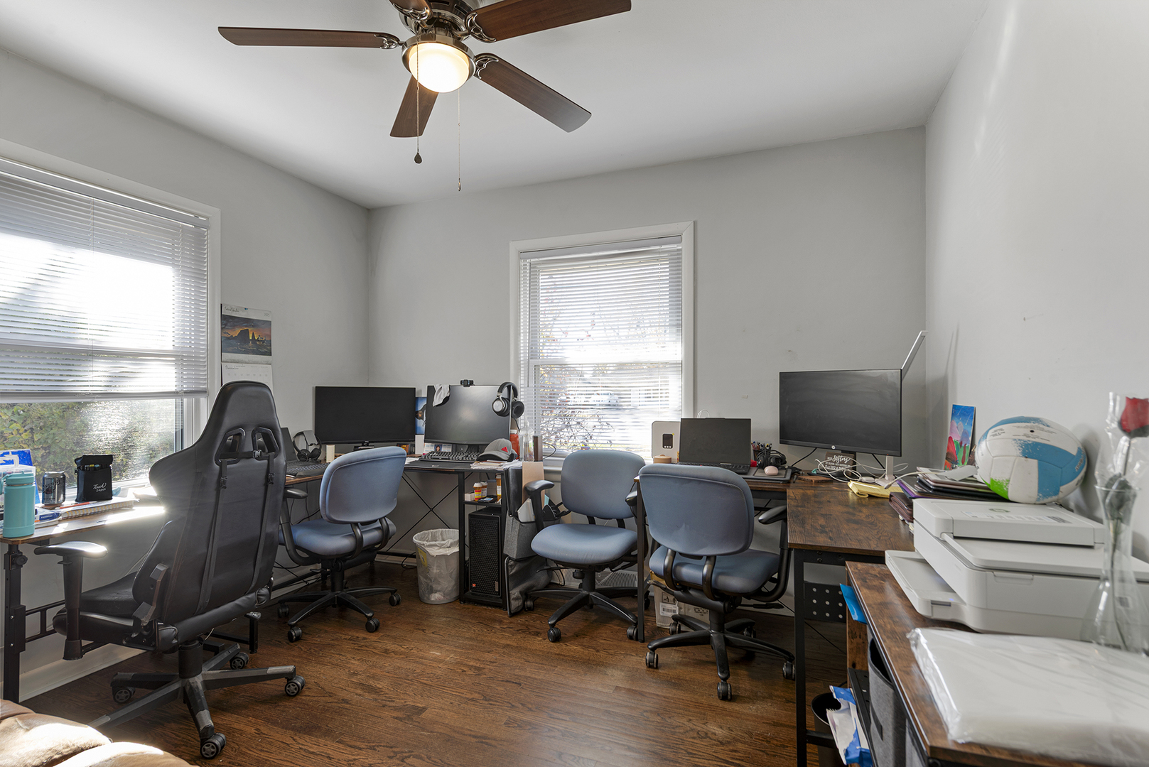 9007 Ridgeland Avenue Oak Lawn, IL 60453 - Photo 18 of 22 a view of a workspace with furniture and a window