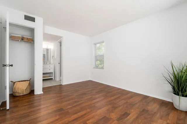 $2,000 | 3254 Southeast Aster Lane, Unit J238, Stuart, FL 34994