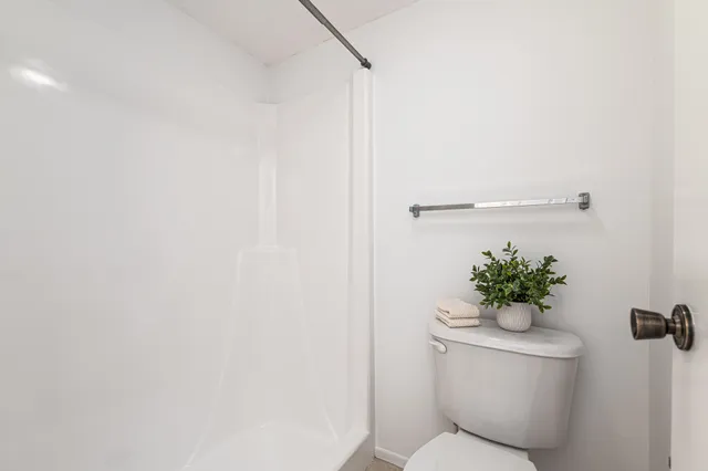 $2,000 | 3254 Southeast Aster Lane, Unit J238, Stuart, FL 34994