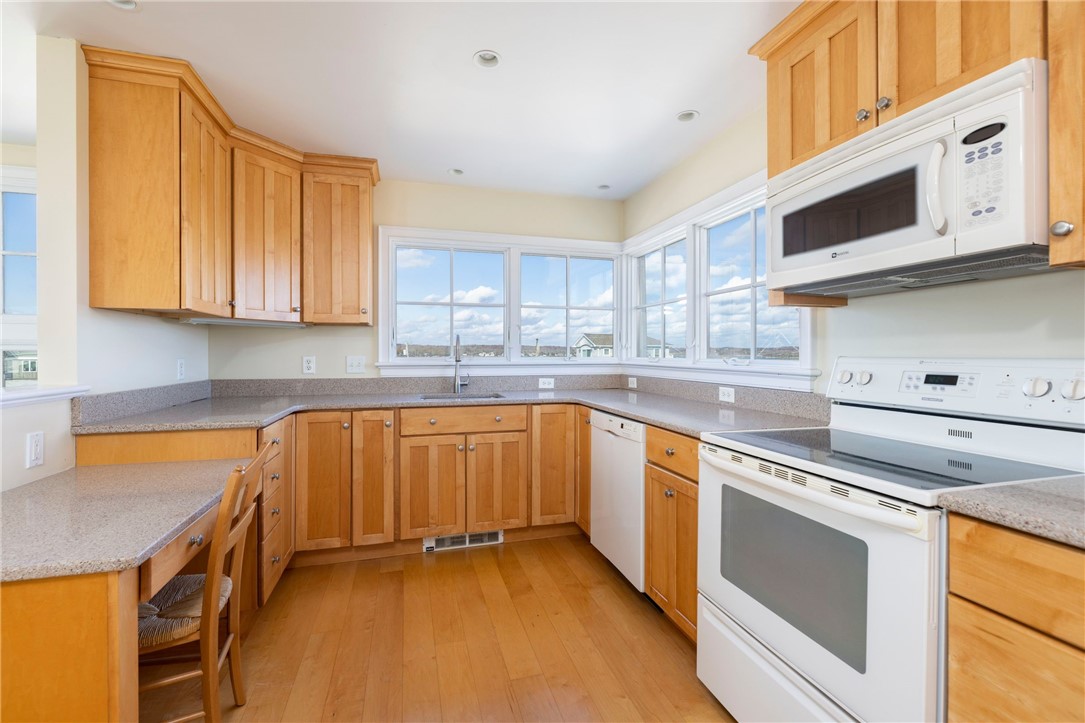 824 West Beach Road Charlestown, RI 02813 - Photo 12 of 49