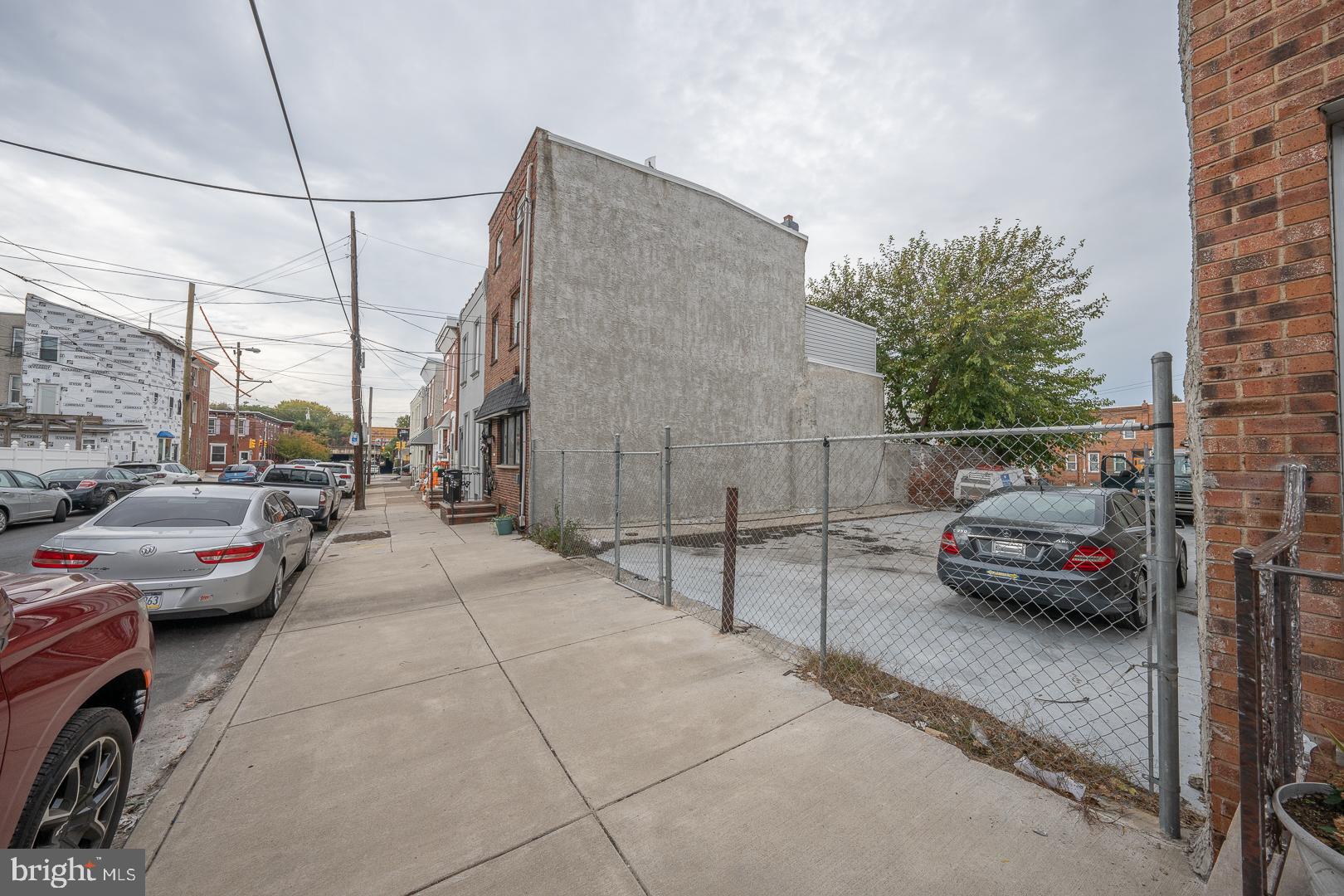 2818 Belgrade Street Philadelphia, PA 19134 - Photo 5 of 13 a view of parking area