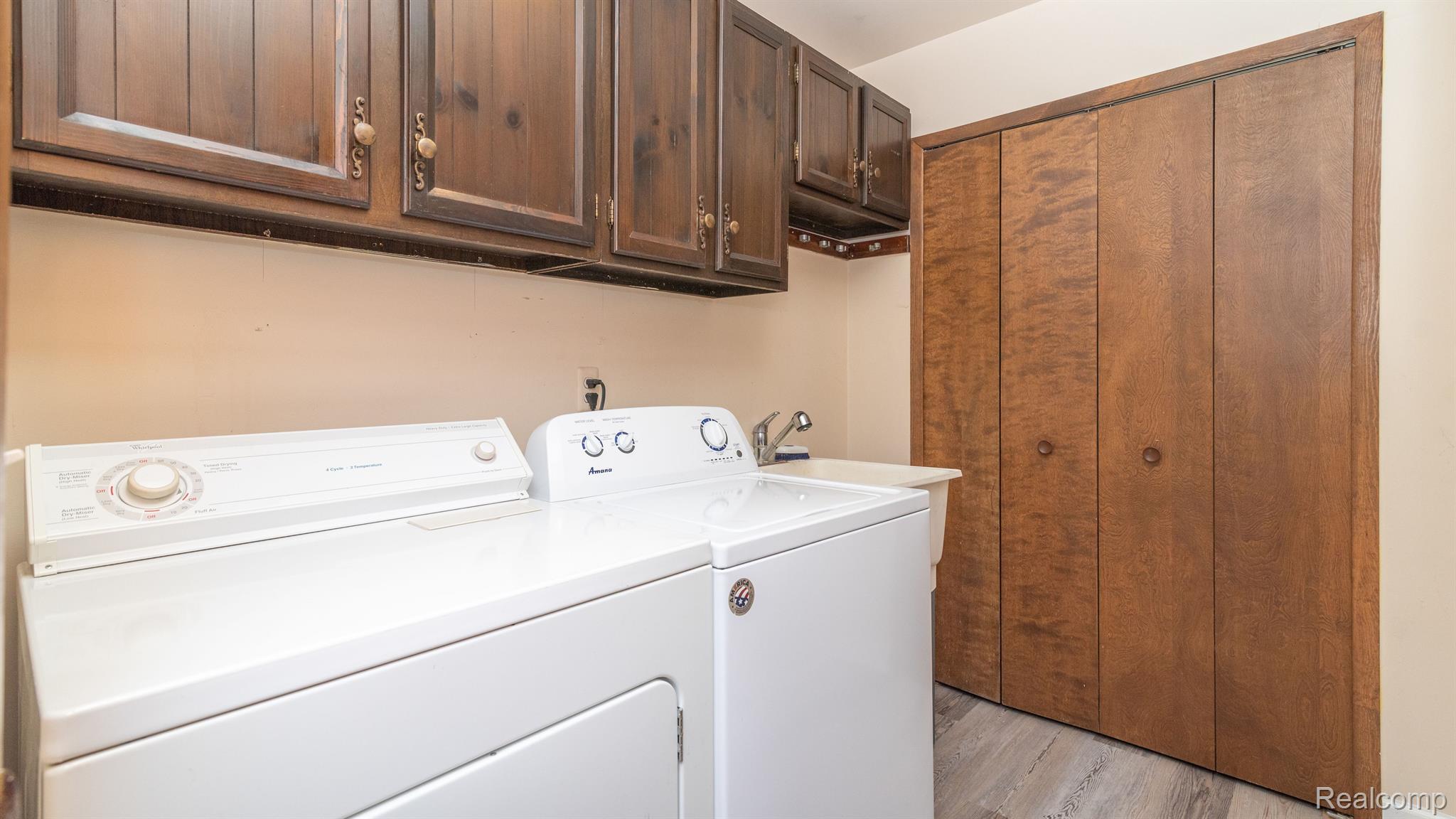 45729 Drexel Road Canton, MI 48187 - Photo 29 of 55 Gallery Image 29