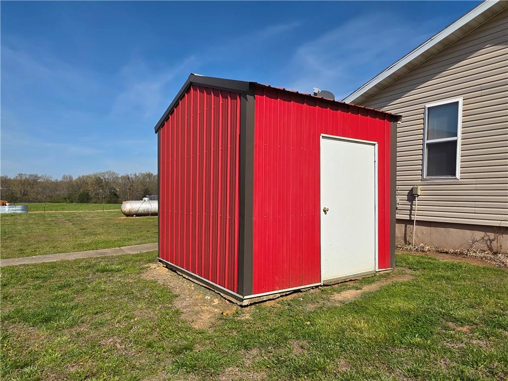 9676 South 501 Road El Dorado Springs, MO 64744 - Photo 31 of 50