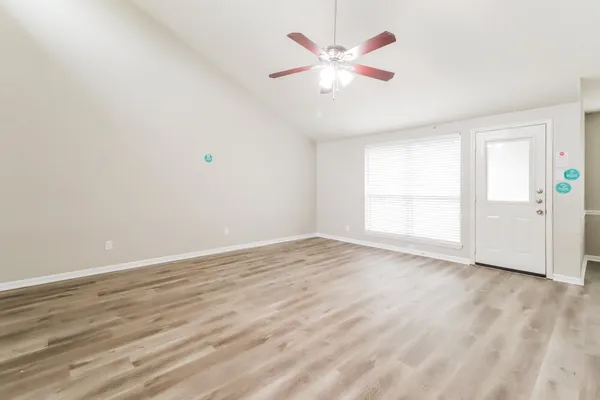 $1,965 | 7327 Shady Vale Lane, Houston, TX 77040