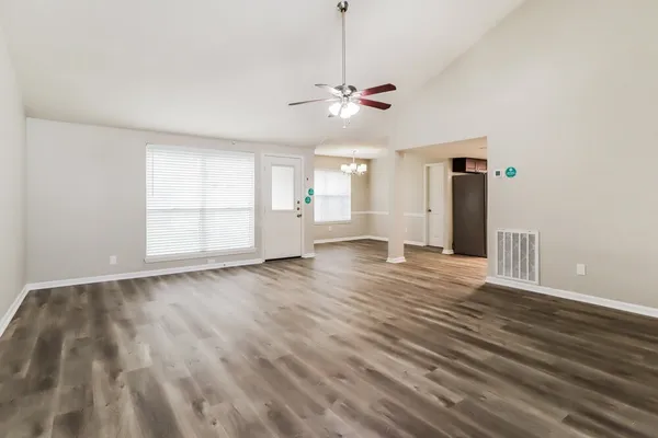 $1,965 | 7327 Shady Vale Lane, Houston, TX 77040