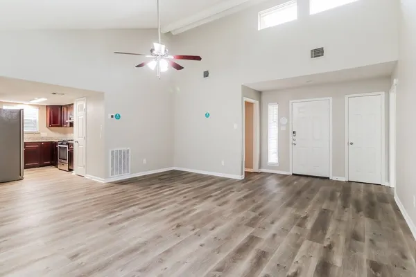 $1,965 | 7327 Shady Vale Lane, Houston, TX 77040