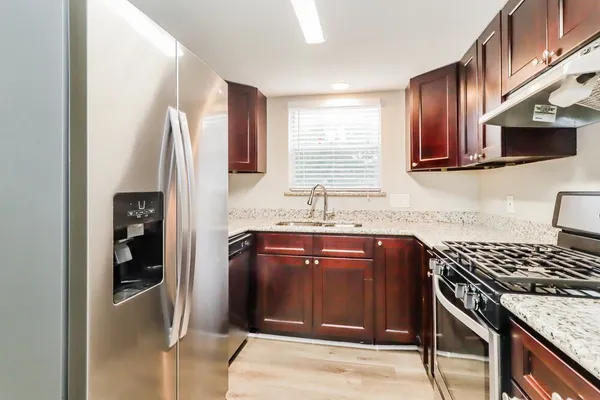 $1,965 | 7327 Shady Vale Lane, Houston, TX 77040
