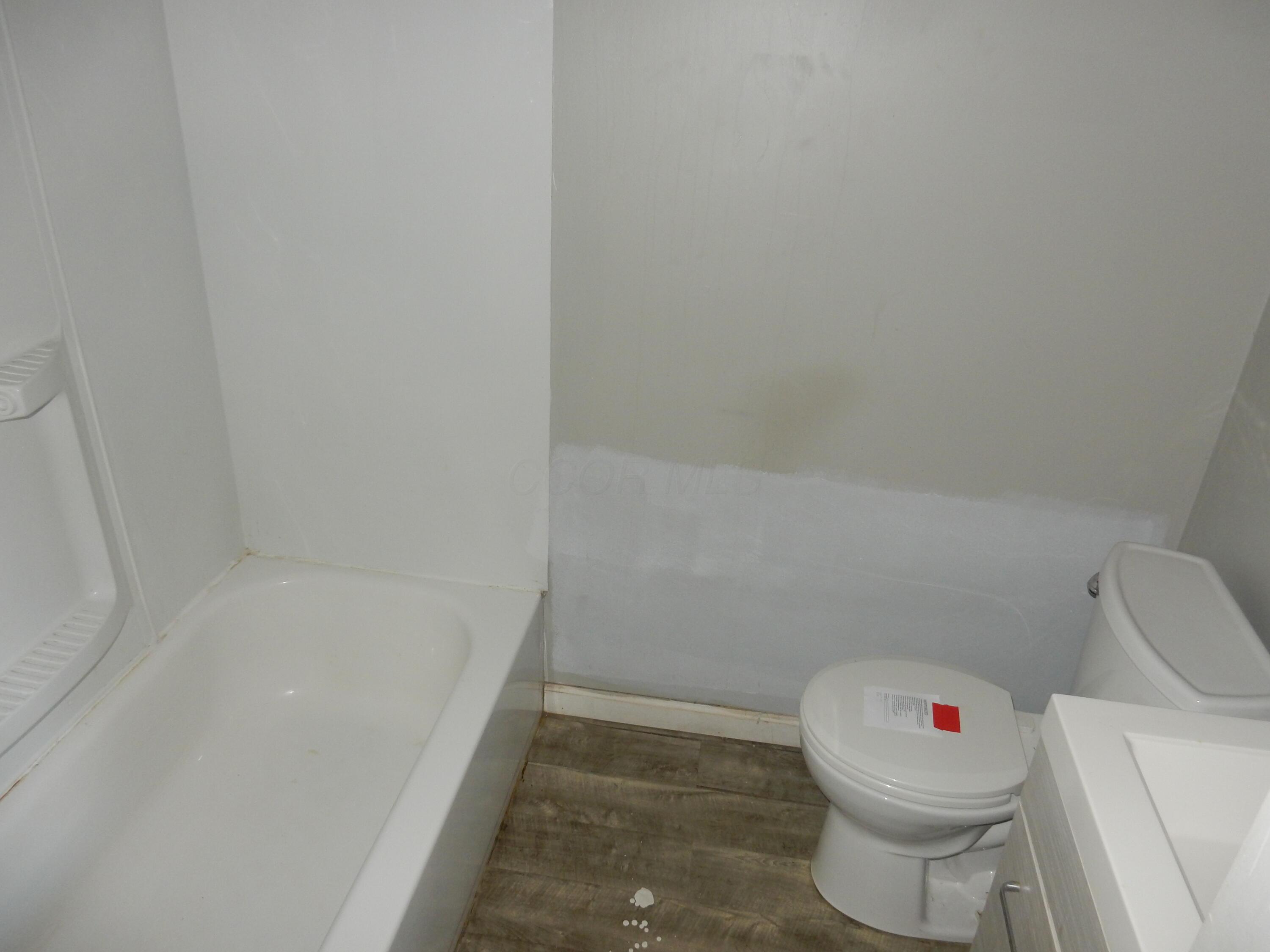 2059 Sale Road Columbus, OH 43224 - Photo 5 of 18 DSCN0272