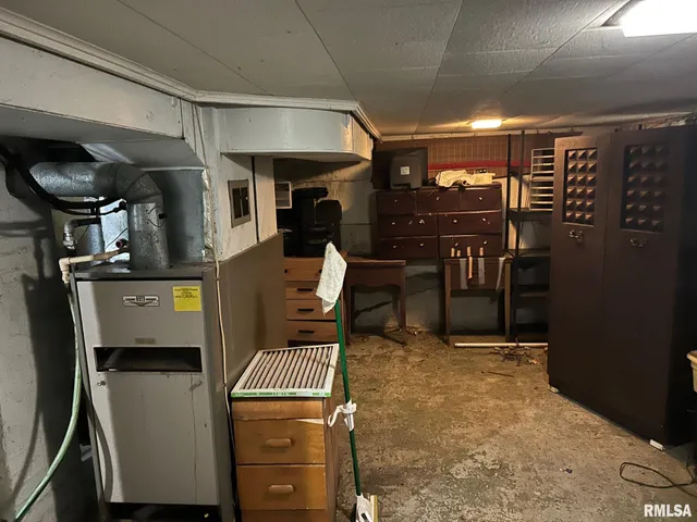 $25,000 | 1029 West Rich Street, Taylorville, IL 62568