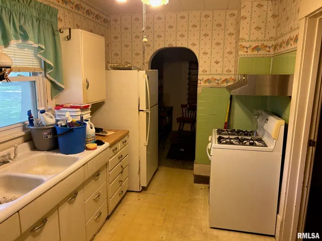 $25,000 | 1029 West Rich Street, Taylorville, IL 62568