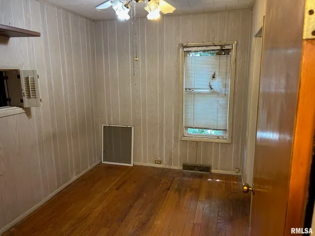 $25,000 | 1029 West Rich Street, Taylorville, IL 62568