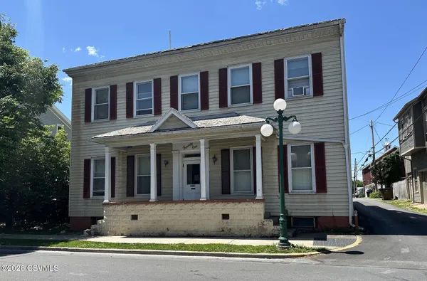 $1,000 | 21 South 7th Street, Unit 3, Lewisburg, PA 17837