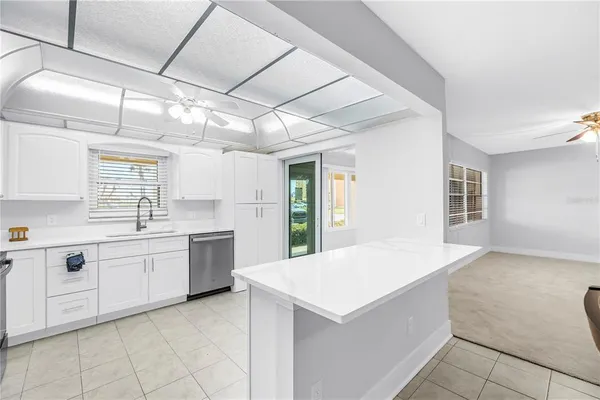 $189,900 | 4700 Cove Circle, Unit 103, St. Petersburg, FL 33708