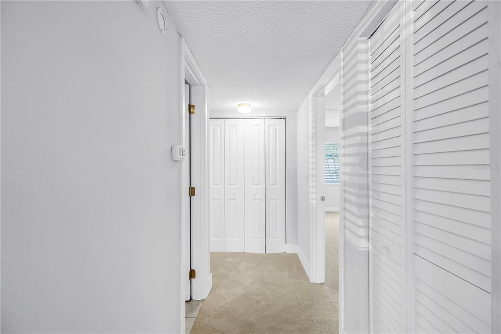 4700 Cove Circle, Unit 103 St. Petersburg, FL 33708 - Photo 21 of 31 a view of a bathroom