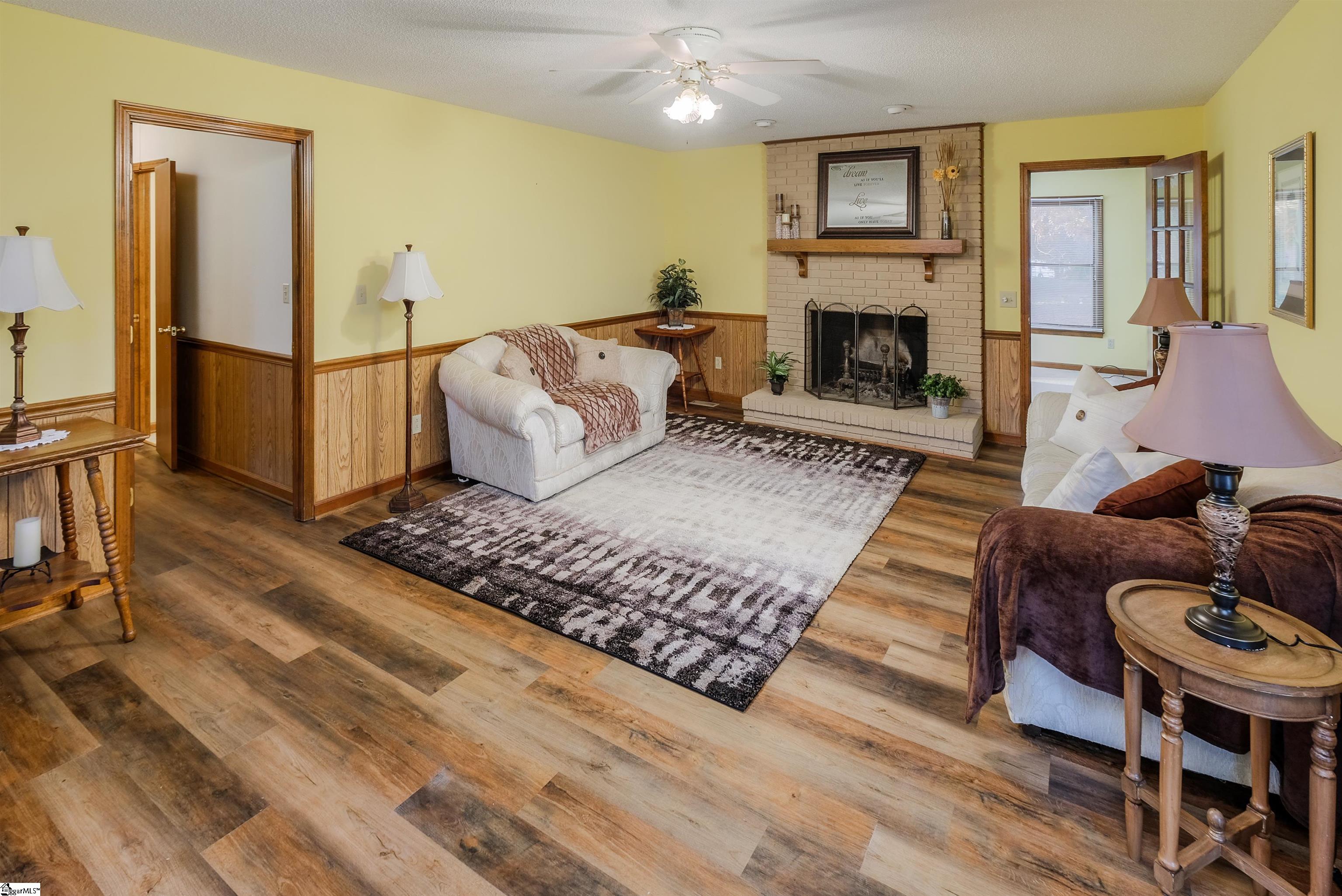 1823 Busby Road Anderson, SC 29626 - Photo 3 of 36