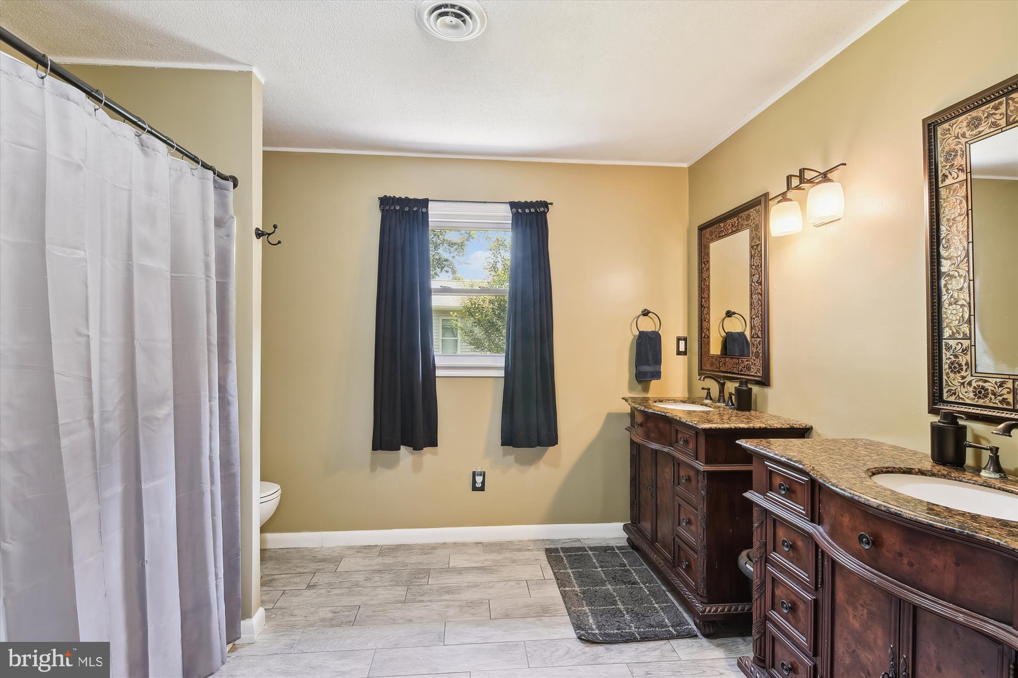 821 Pasadena Road Pasadena, MD 21122 - Photo 21 of 74 Large full bath